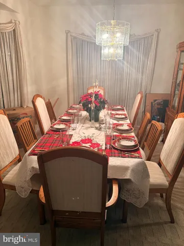 $725,000 | 33 Big Woods Drive West, Glen Mills, PA 19342