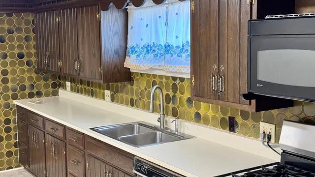 $3,400 | 304 East Hawthorne Drive, Unit 304, Round Lake Beach, IL 60073