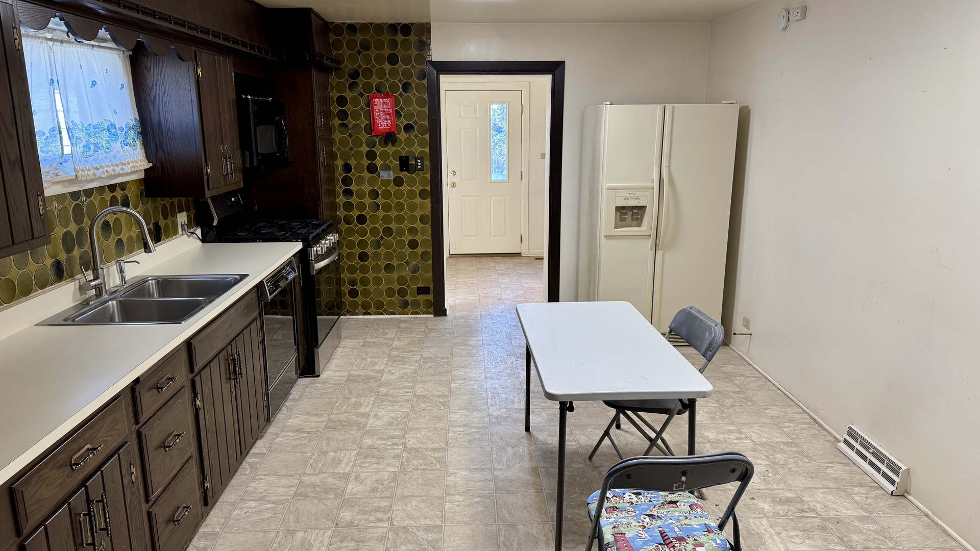 304 East Hawthorne Drive, Unit 304 Round Lake Beach, IL 60073 - Photo 18 of 19