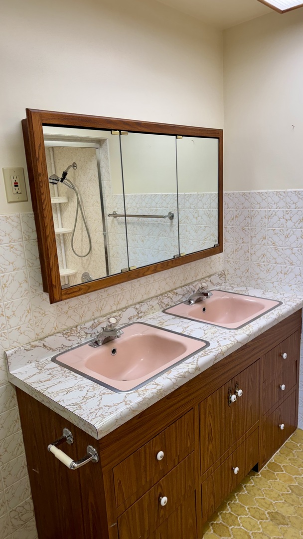 304 East Hawthorne Drive, Unit 304 Round Lake Beach, IL 60073 - Photo 19 of 19