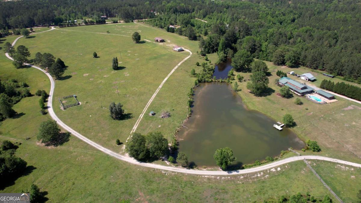947 Bellhouse Road Macon, GA 31217 - Photo 4 of 100 an aerial view of a house with a yard
