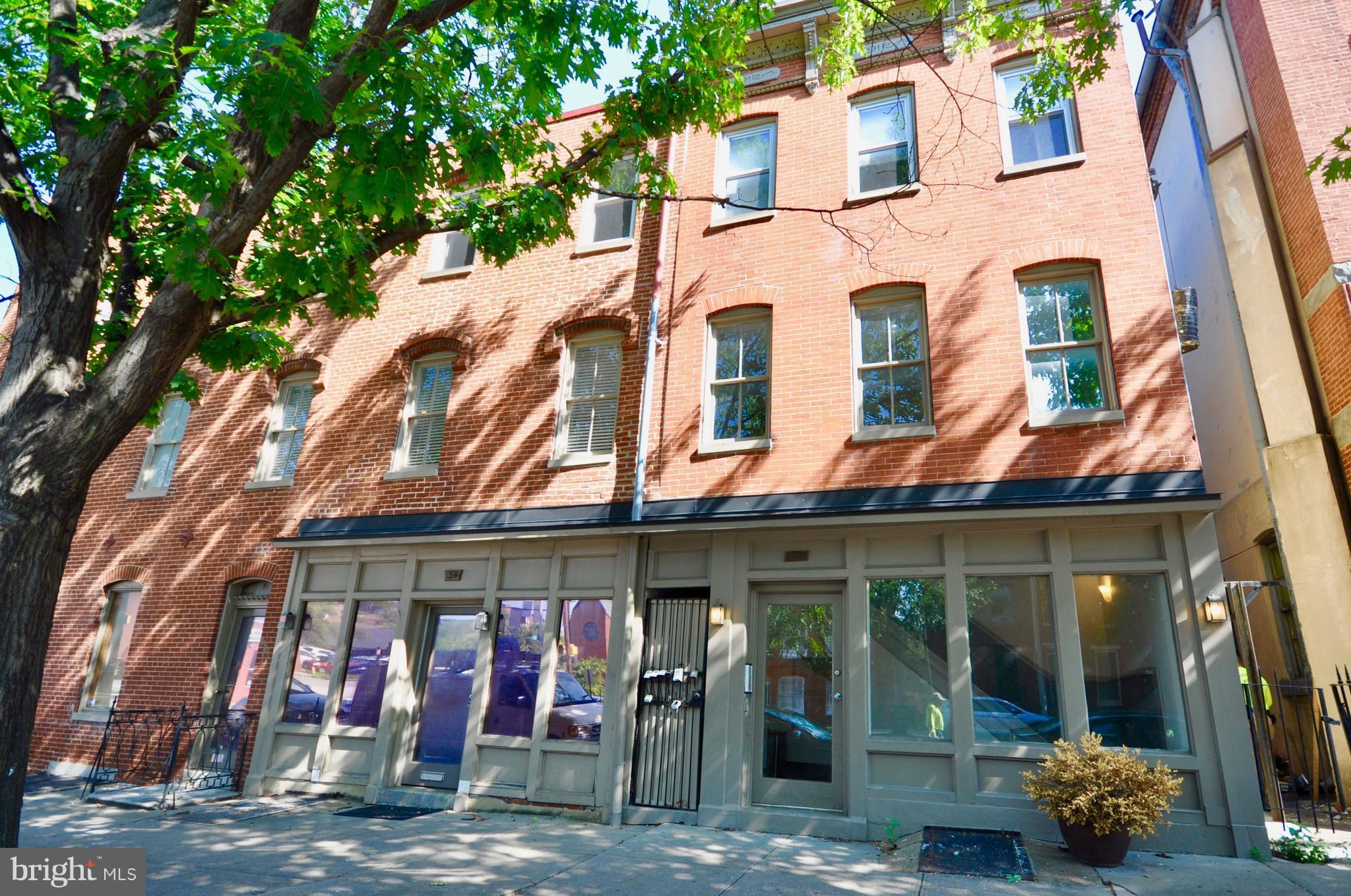 32 West Montgomery Street, Unit R8 Baltimore, MD 21230 - Photo 2 of 25 Entrance on Desirable Montgomery Street
