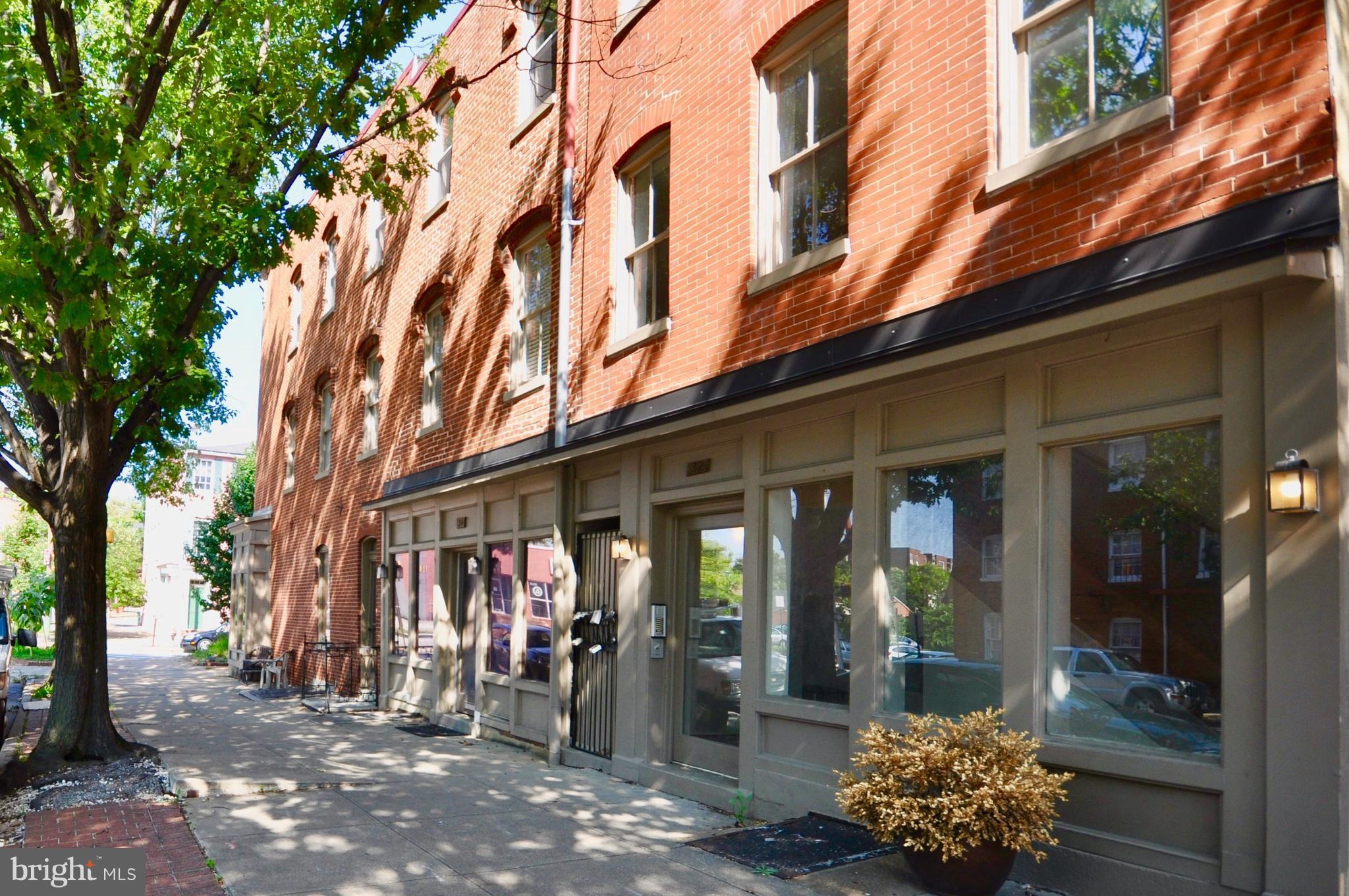 32 West Montgomery Street, Unit R8 Baltimore, MD 21230 - Photo 22 of 25 Location, Location, Location!