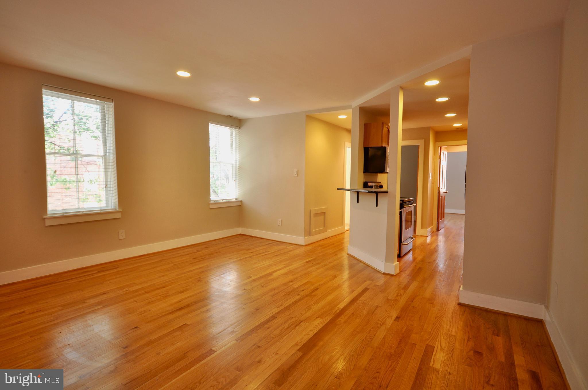 32 West Montgomery Street, Unit R8 Baltimore, MD 21230 - Photo 7 of 25 Open Layout