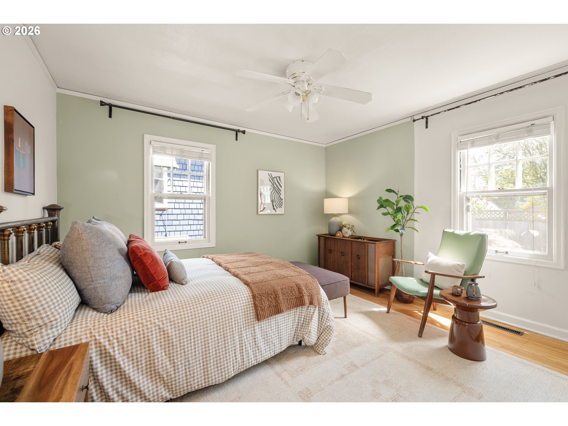2014 Northeast Crane Street Portland, OR 97211 - Photo 13 of 44