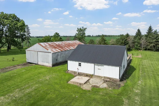 $569,900 | 24975 Mower Freeborn Road, Austin, MN 55912