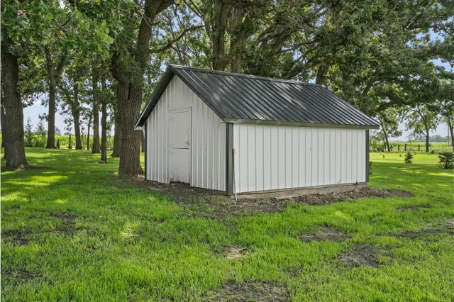 $569,900 | 24975 Mower Freeborn Road, Austin, MN 55912