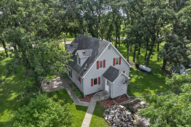 $569,900 | 24975 Mower Freeborn Road, Austin, MN 55912