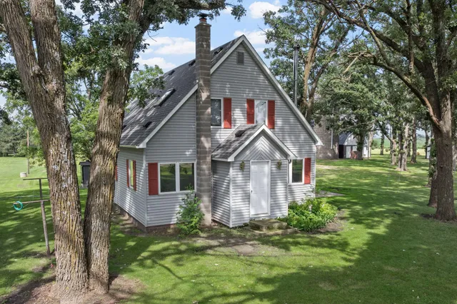 $569,900 | 24975 Mower Freeborn Road, Austin, MN 55912