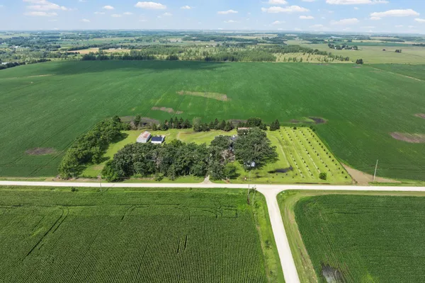 $569,900 | 24975 Mower Freeborn Road, Austin, MN 55912