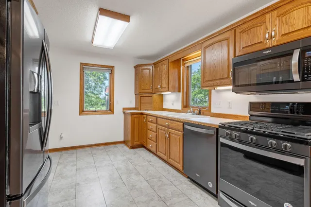 $569,900 | 24975 Mower Freeborn Road, Austin, MN 55912