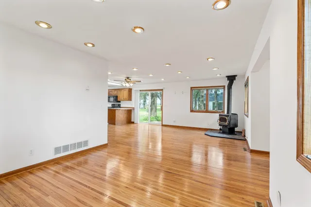 $569,900 | 24975 Mower Freeborn Road, Austin, MN 55912