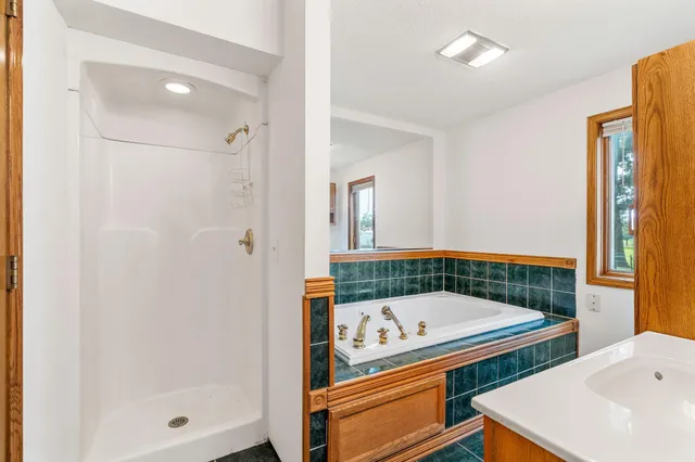 $569,900 | 24975 Mower Freeborn Road, Austin, MN 55912