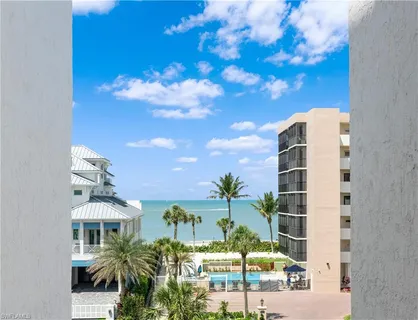$659,000 | 10420 Gulf Shore Drive, Unit 132, Naples, FL 34108