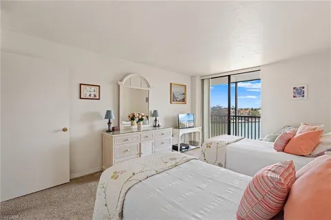 $659,000 | 10420 Gulf Shore Drive, Unit 132, Naples, FL 34108