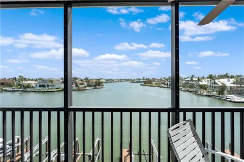 $659,000 | 10420 Gulf Shore Drive, Unit 132, Naples, FL 34108