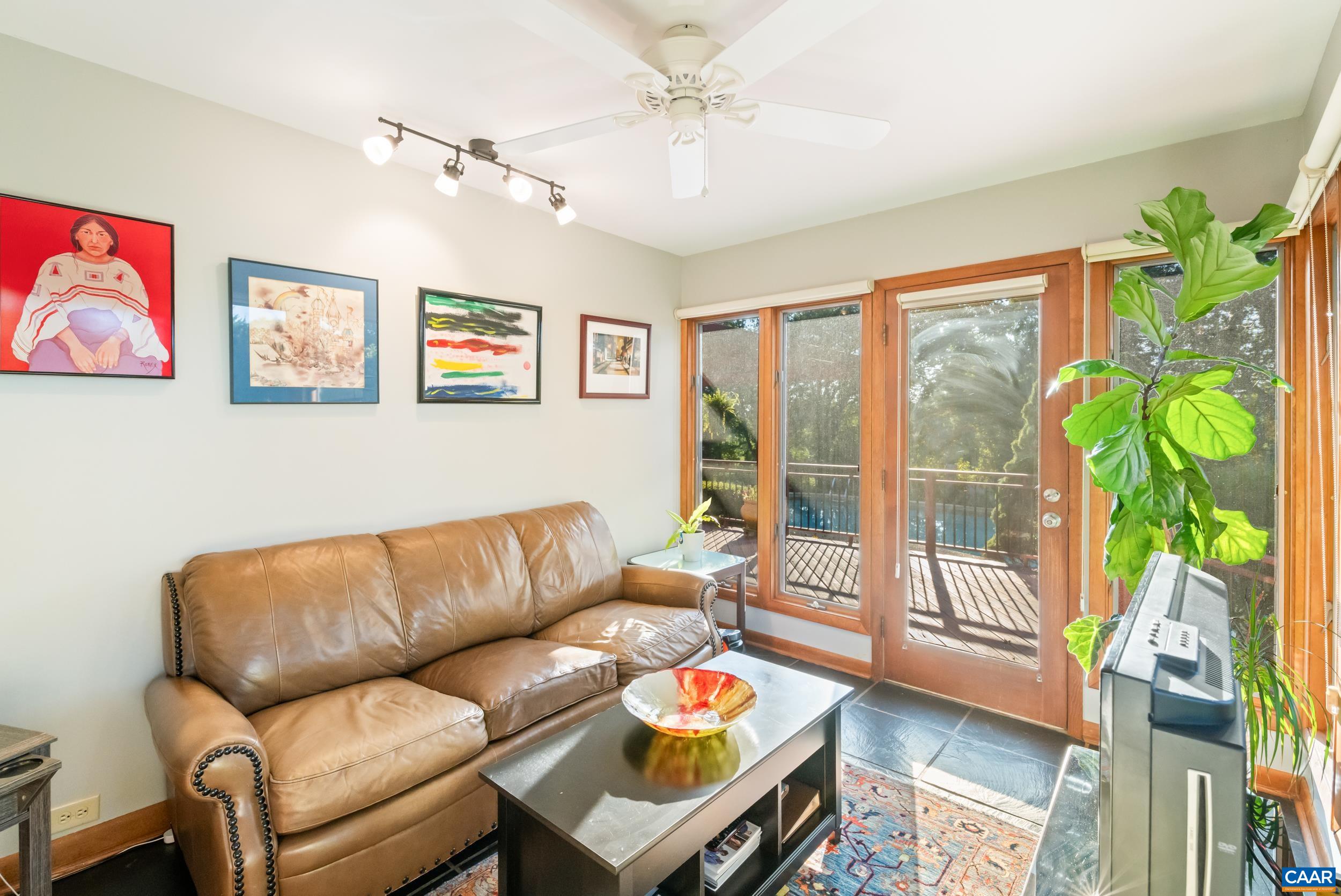 3869 Stony Point Road Charlottesville, VA 22911 - Photo 18 of 58 Sunroom