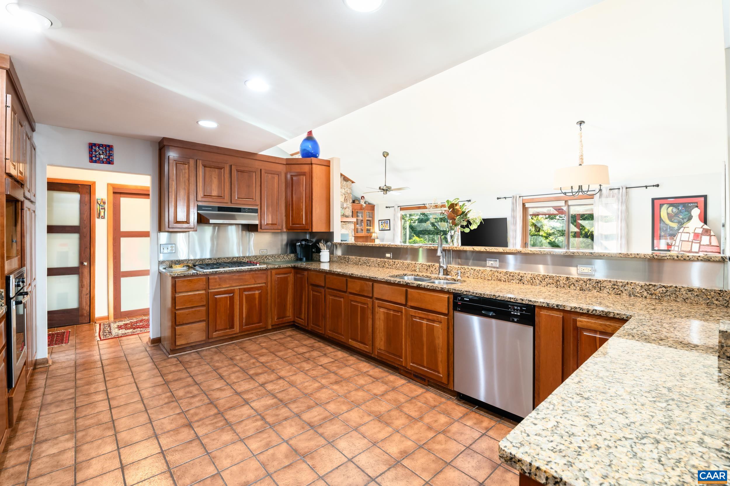 3869 Stony Point Road Charlottesville, VA 22911 - Photo 25 of 58