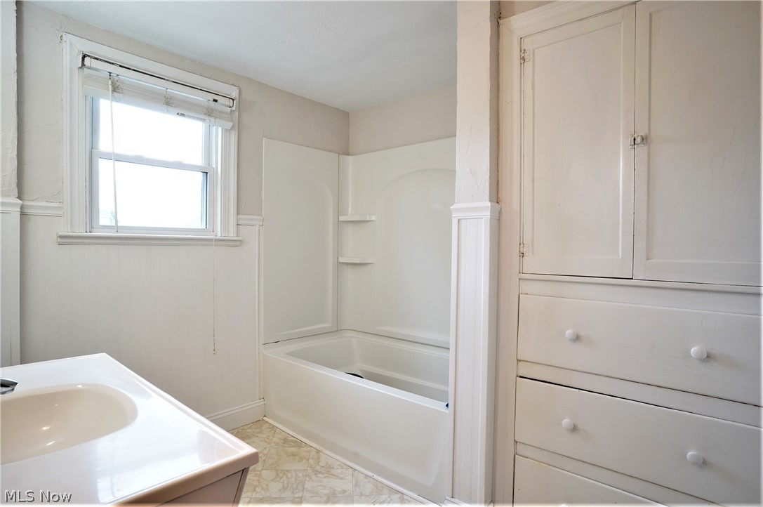 867 Meridian Street Akron, OH 44310 - Photo 24 of 33 Gallery Image 24