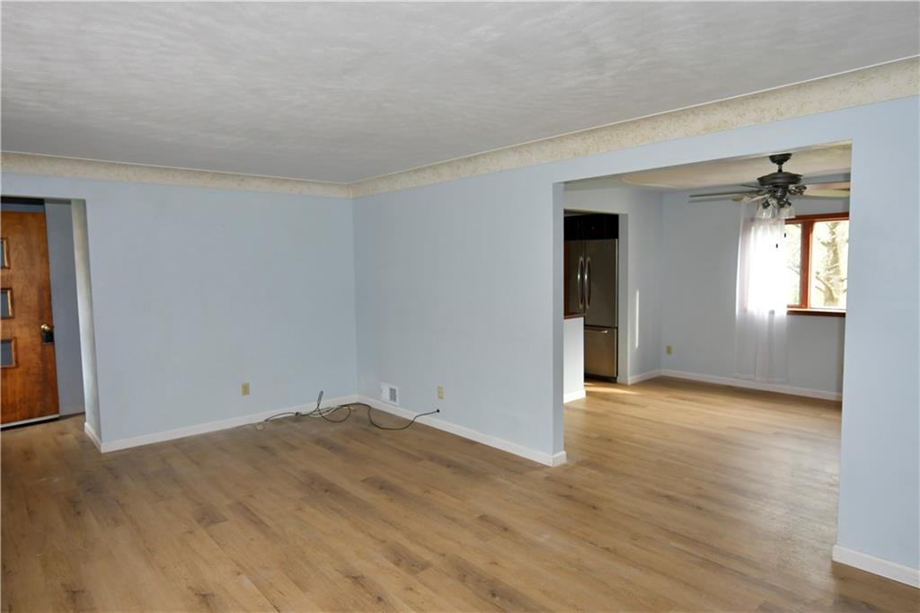 314 Pointview Road Pittsburgh, PA 15227 - Photo 12 of 29