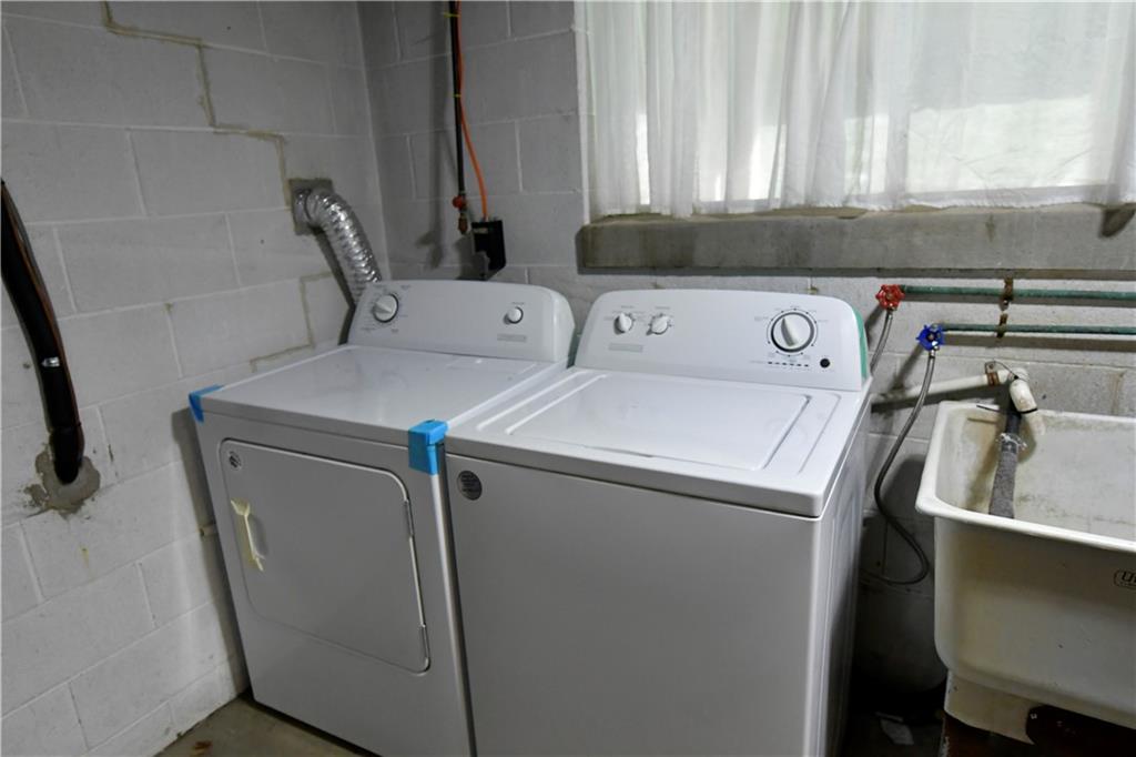 314 Pointview Road Pittsburgh, PA 15227 - Photo 25 of 29