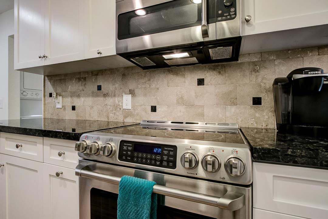 1049 Shell Boulevard, Unit 3 Foster City, CA 94404 - Photo 17 of 56 a close view of stove top oven
