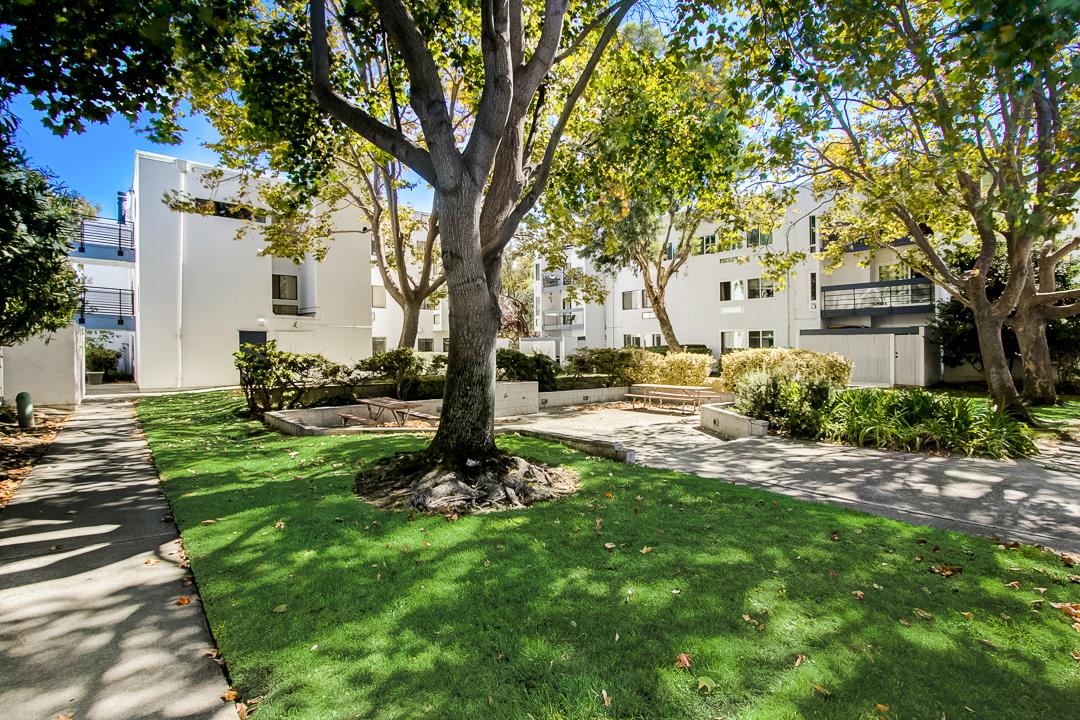 1049 Shell Boulevard, Unit 3 Foster City, CA 94404 - Photo 36 of 56 a front view of a house with garden
