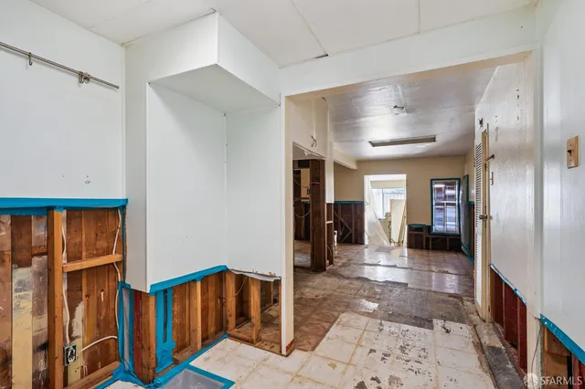 a view of entryway