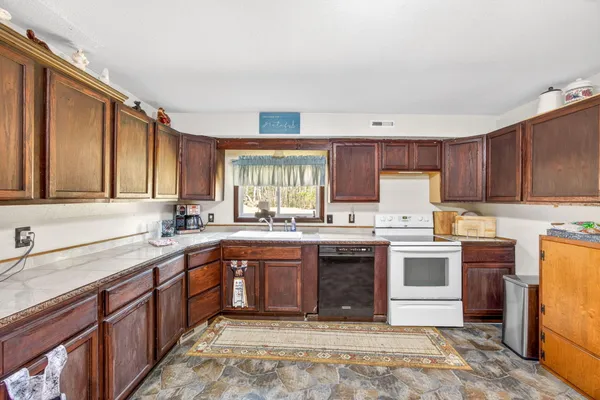 $179,000 | 4784 1st Street, Barryton, MI 49305