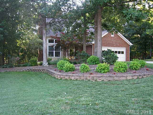 8207 Hunley Ridge Road Matthews, NC 28104 - Photo 1 of 16 Gallery Image 1