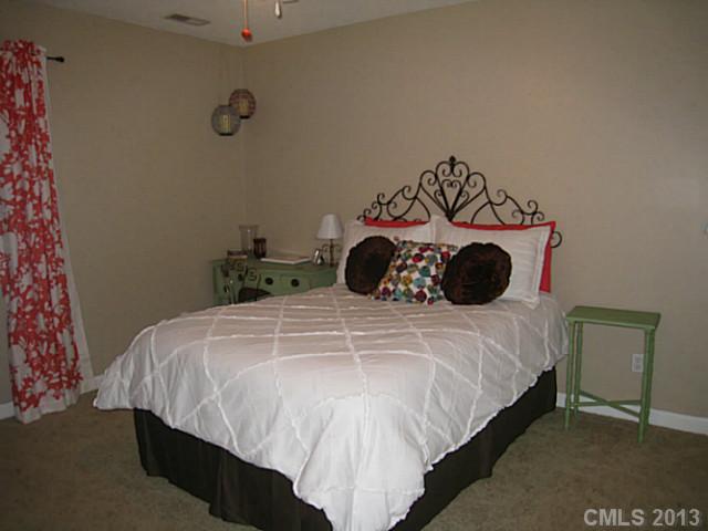 8207 Hunley Ridge Road Matthews, NC 28104 - Photo 13 of 16 Gallery Image 13