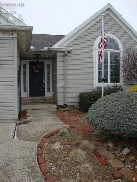 1209 Sprowl Road Huron, OH 44839 - Photo 2 of 10 Gallery Image 2