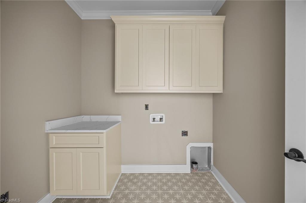 2225 Hughes Mill Road Burlington, NC 27217 - Photo 14 of 49 Laundry Room