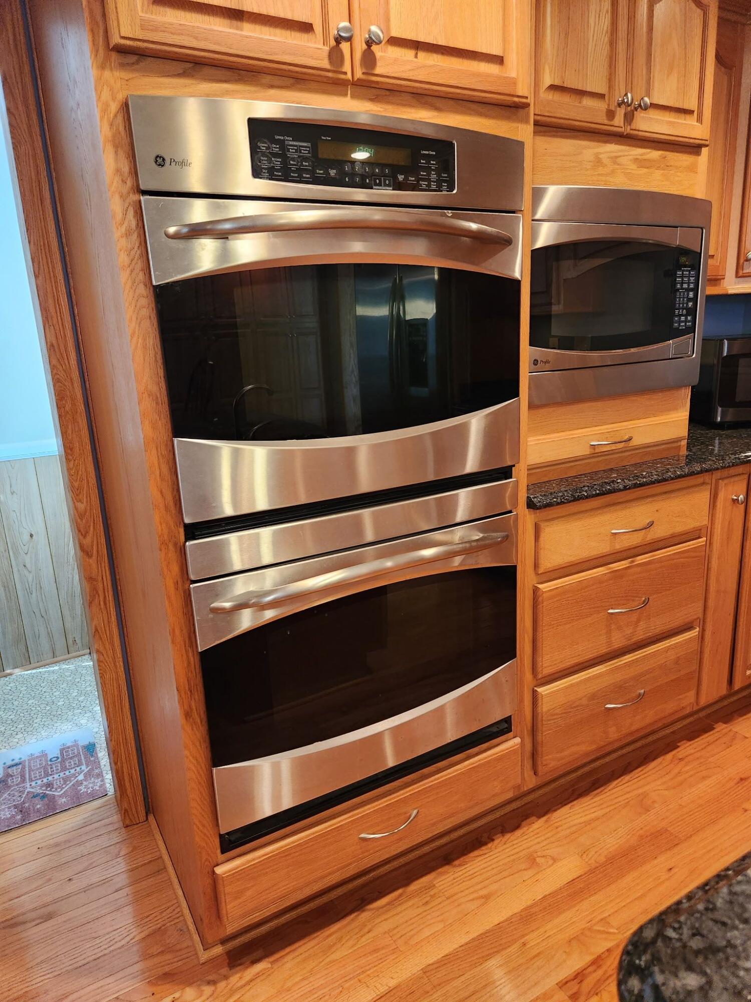 5497 Old Highway, Unit SIX Elloree, SC 29047 - Photo 12 of 30 Double Ovens
