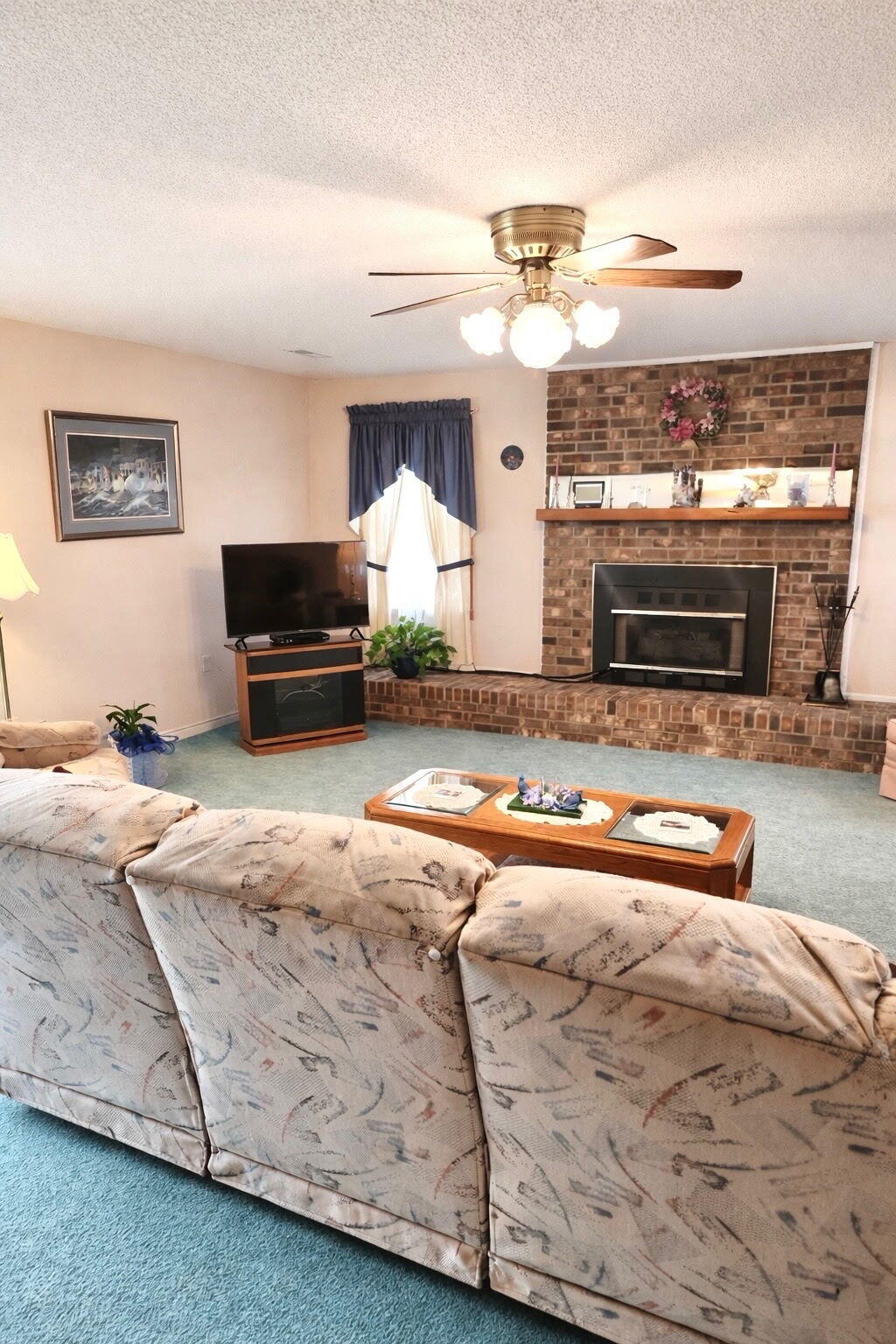 5497 Old Highway, Unit SIX Elloree, SC 29047 - Photo 14 of 30 Family room with FP