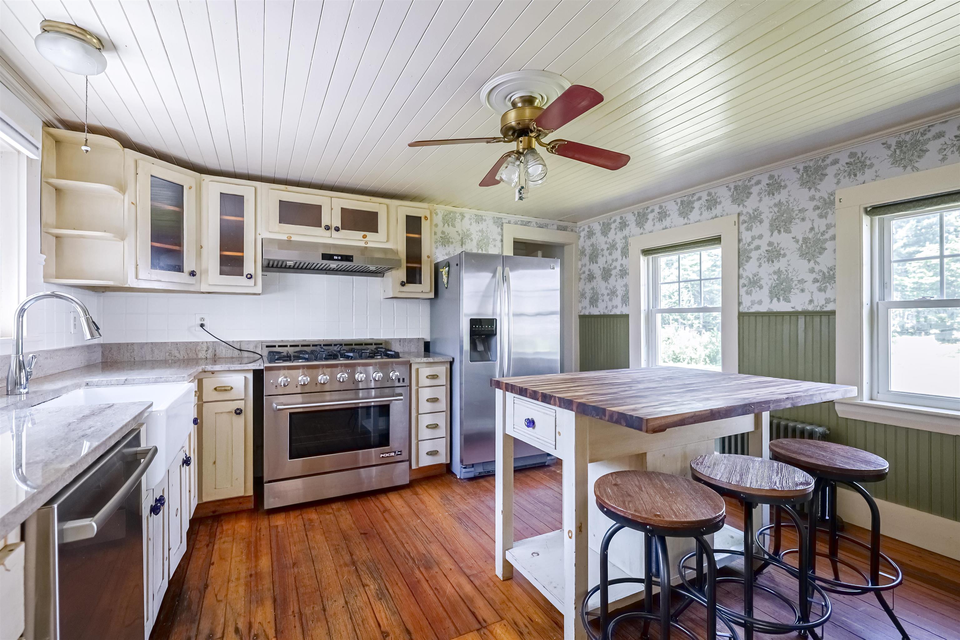 46 Gary Road Wakefield, NH 03872 - Photo 6 of 35