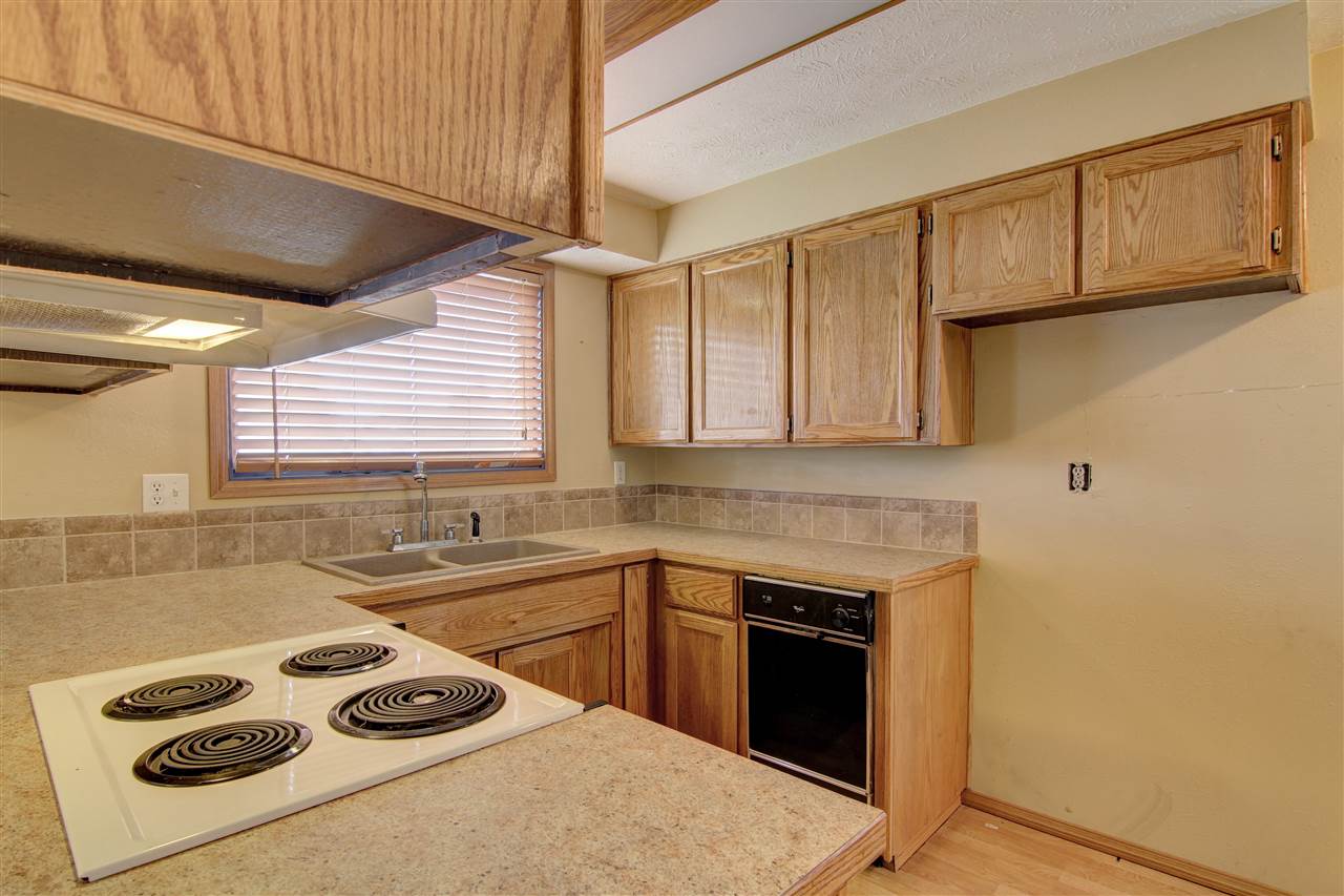 506 North Moore Road Spokane Valley, WA 99037 - Photo 3 of 20
