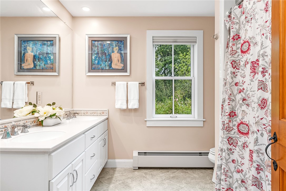 66 Torrey Road South Kingstown, RI 02879 - Photo 31 of 50 Primary Bathroom