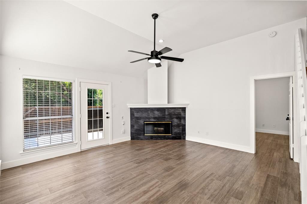 381 Arbor Lane Euless, TX 76039 - Photo 4 of 38