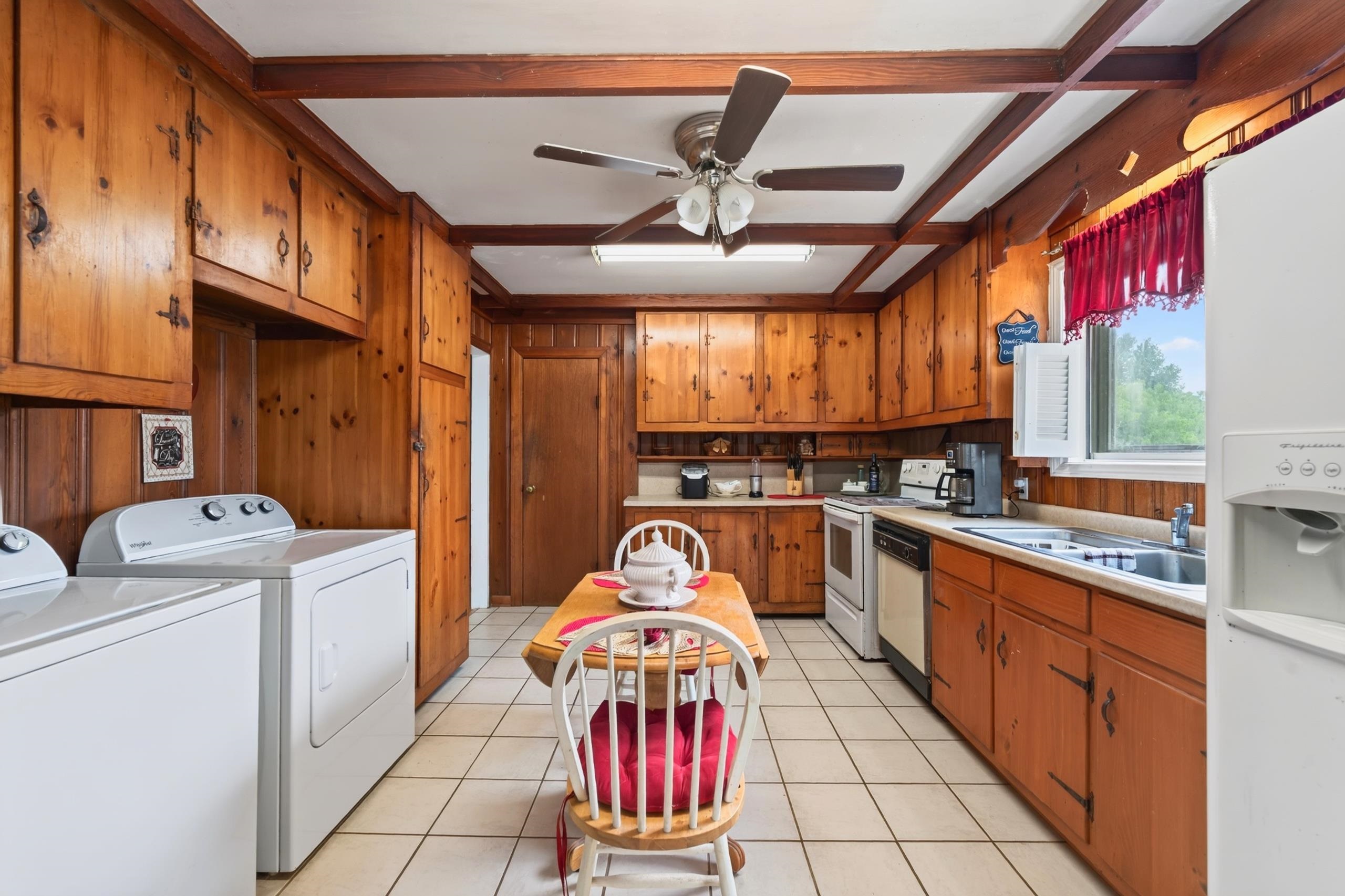 710 West Main Street Pacolet, SC 29372 - Photo 16 of 39 Eat-in Kitchen & Laundry