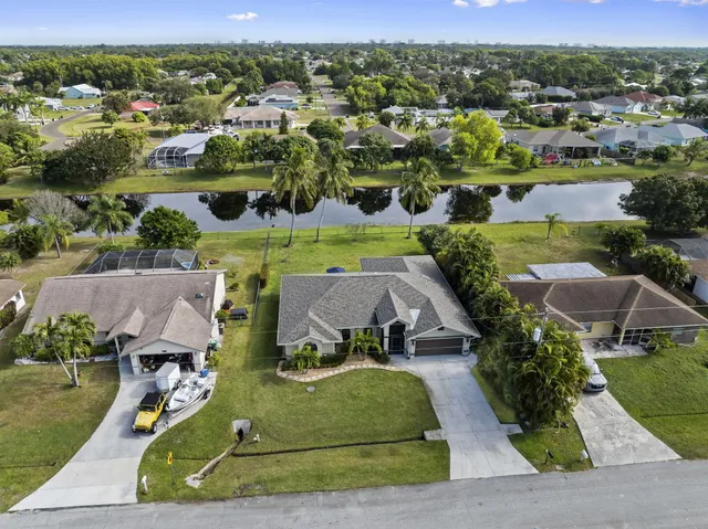 $465,000 | 2099 Southeast Bowie Street, Port St. Lucie, FL 34952