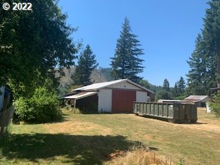 121 Metzger Road Carson, WA 98610 - Photo 7 of 11 Gallery Image 7