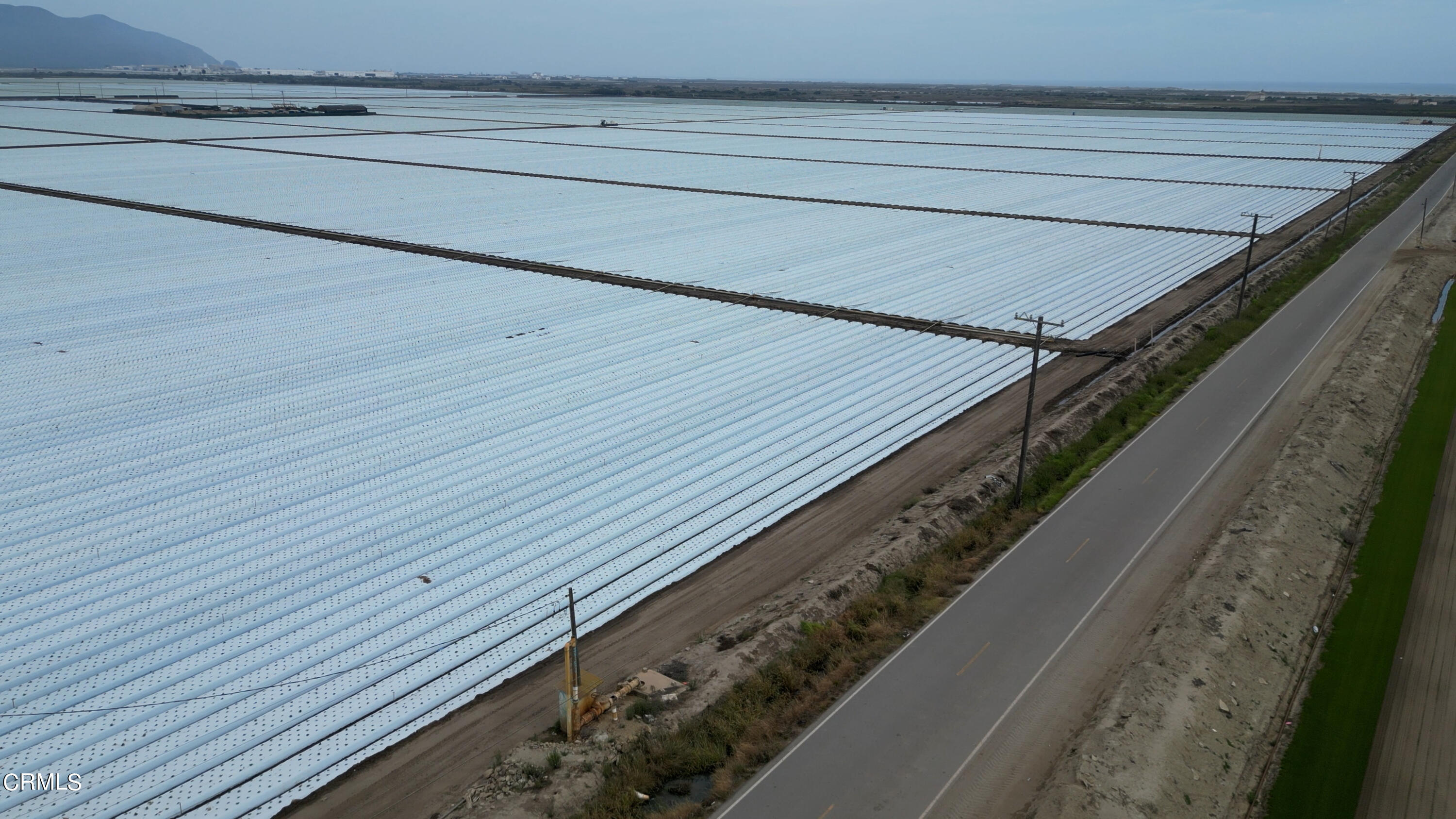 6583 Casper Road Oxnard, CA 93033 - Photo 7 of 14 a close up of a wooden floor