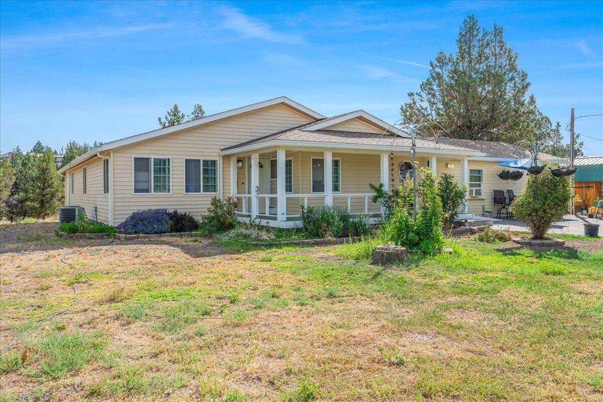 FrontofHouse