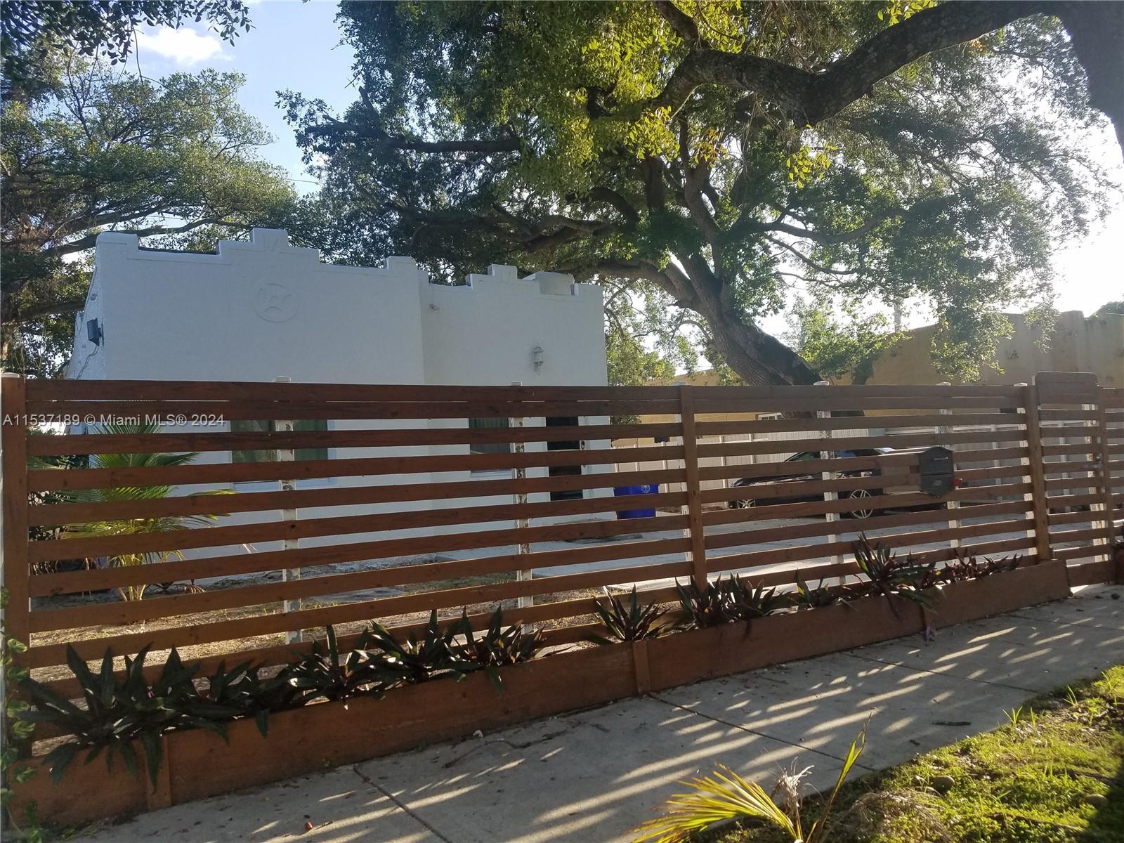 Buena Vista Miami, FL 33127 - Photo 1 of 19 a view of a lake