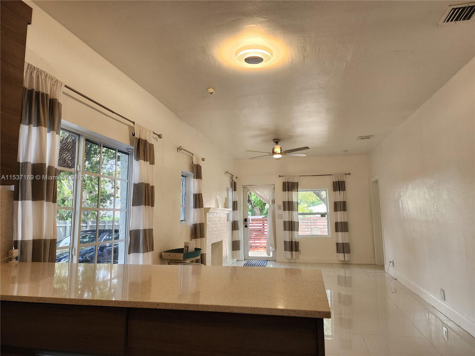 Buena Vista Miami, FL 33127 - Photo 7 of 19 a room with lots of counter top space