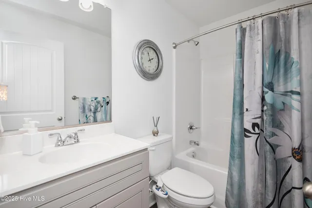 $455,000 | 100 Smitty Lane, Moyock, NC 27958