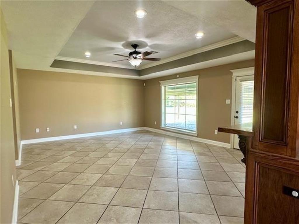 312 Barclay Street Iowa, LA 70647 - Photo 4 of 21