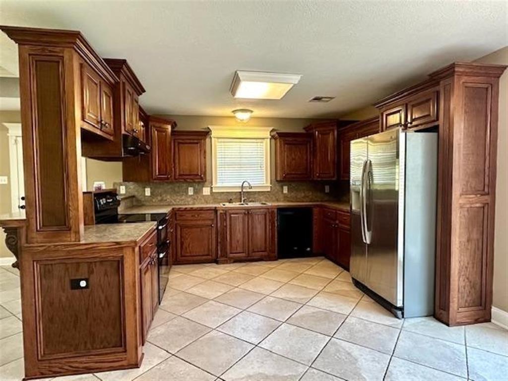 312 Barclay Street Iowa, LA 70647 - Photo 6 of 21