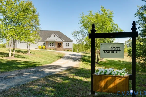$1,150,000 | 1002 Seay Road, Manakin-Sabot, VA 23103